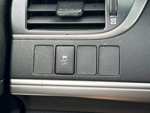 Used 2012 Toyota Camry SE FWD image 28