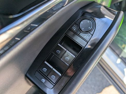 Used 2023 MAZDA CX-30 AWD 2.5 S w/ Preferred Package image 16