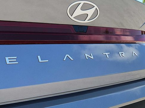 Used 2024 Hyundai Elantra SEL FWD image 33