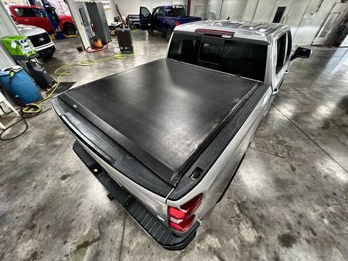 Used 2019 Chevrolet Silverado 1500 LT w/ Texas Edition AWD/4WD image 27