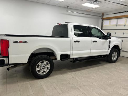 Used 2025 Ford F250 XLT image 10