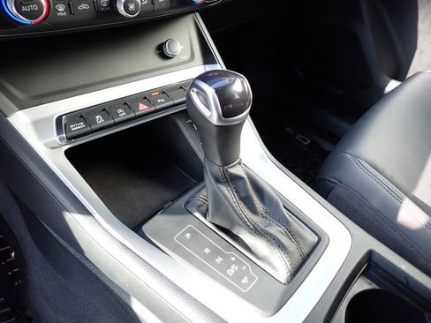 Used 2022 Audi Q3 2.0T Premium image 21