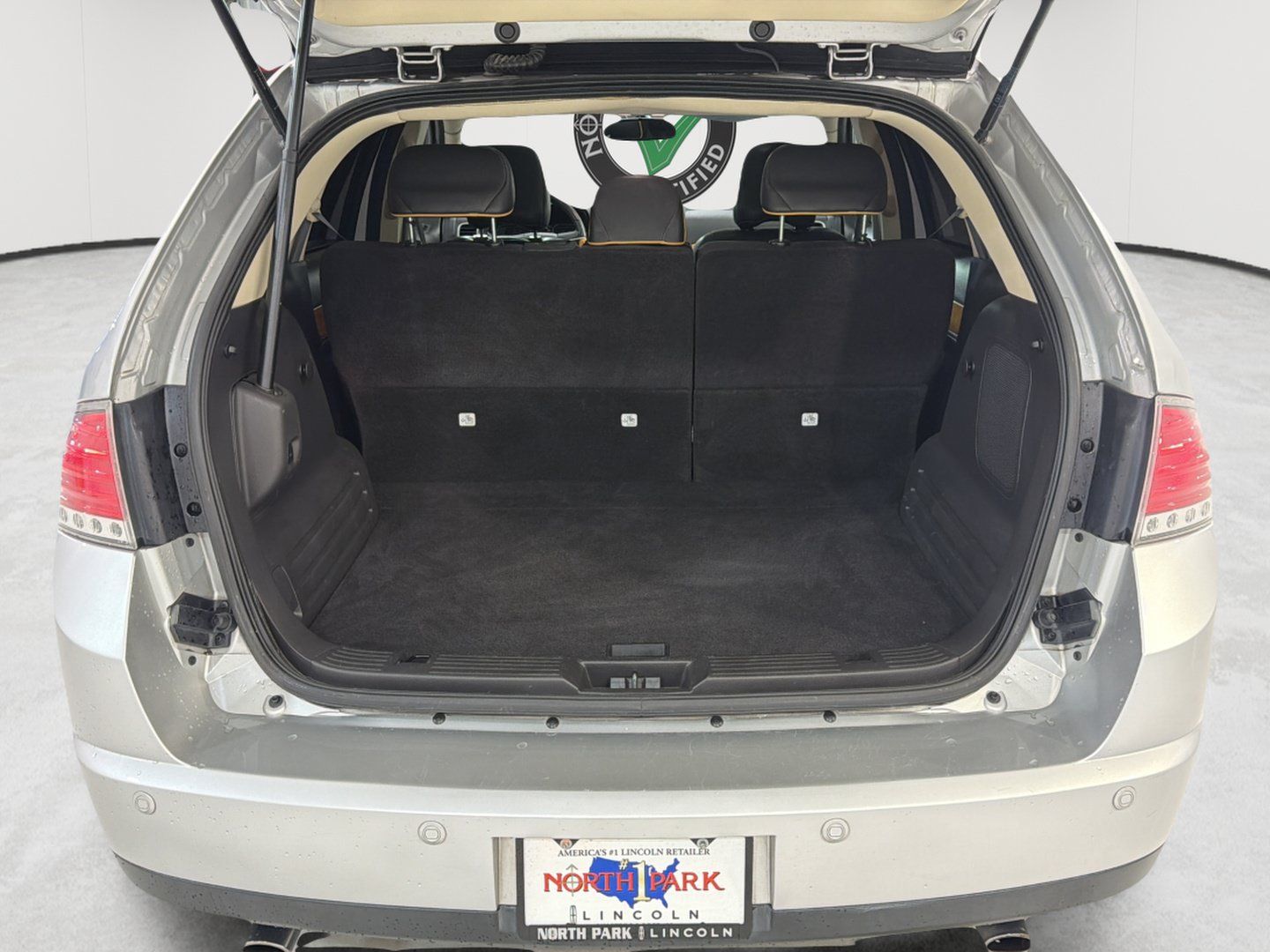 Used 2010 Lincoln MKX 2WD image 22