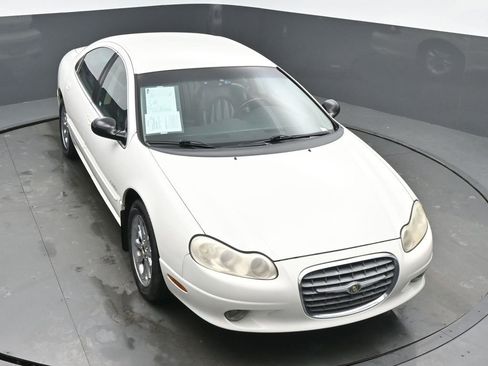 Used 2001 Chrysler LHS image 44