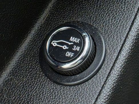 Used 2023 Chevrolet Traverse RS AWD/4WD image 23