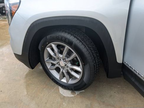Used 2022 GMC Terrain SLT w/ Infotainment Package II FWD image 38