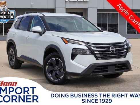 Used 2025 Nissan Rogue SV FWD image 1