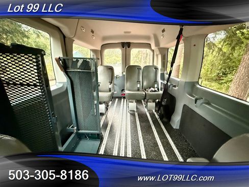 Used 2017 Ford Transit 150 XL image 3