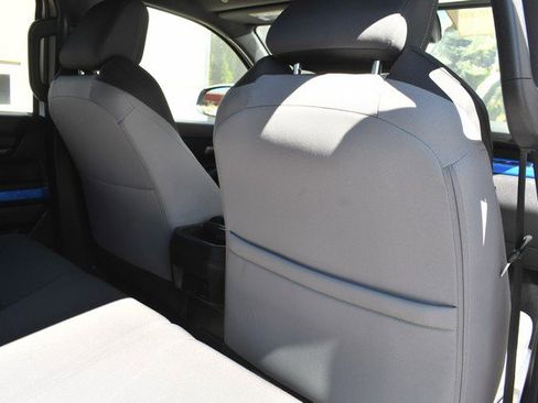 Certified 2025 Toyota Tacoma TRD Off-Road image 27