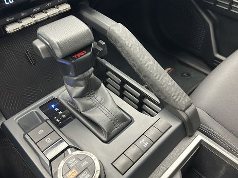 Used 2025 Toyota Tacoma TRD Off-Road AWD/4WD image 22