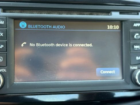 Used 2018 Nissan Sentra SV w/ Premium Package (P01) FWD image 7