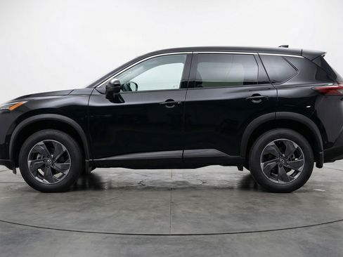 Used 2025 Nissan Rogue SV FWD image 5