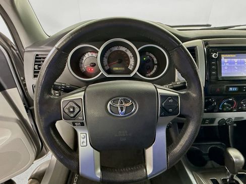 Used 2014 Toyota Tacoma PreRunner image 11
