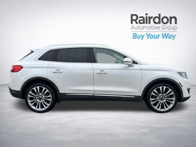 Used 2016 Lincoln MKX Reserve w/ Technology Package AWD/4WD image 8