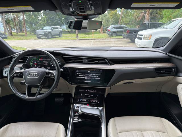 Used 2024 Audi Q8 e-tron Premium Plus w/ Premium Plus Package AWD/4WD image 24