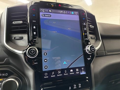 New 2026 RAM 1500 4x4 Crew Cab image 34