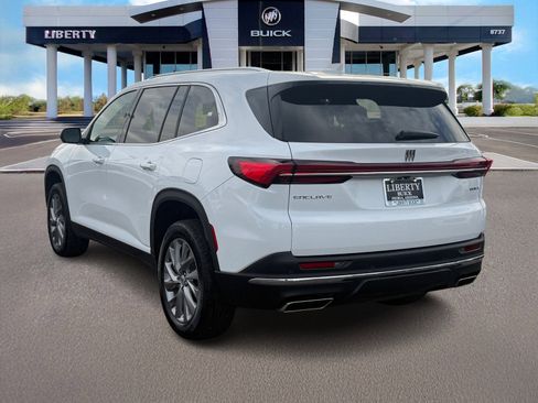 Used 2025 Buick Enclave Preferred image 5