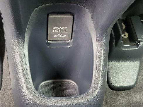 Used 2020 Honda HR-V LX image 12