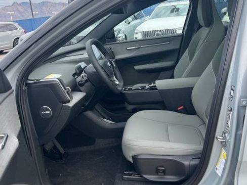 New 2026 Volvo EX30 Cross Country Ultra image 21