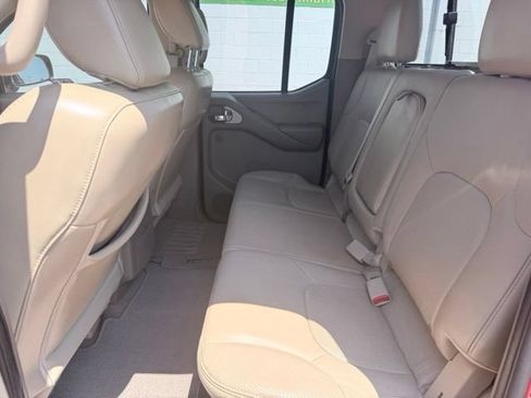 Certified 2019 Nissan Frontier SL AWD/4WD image 17