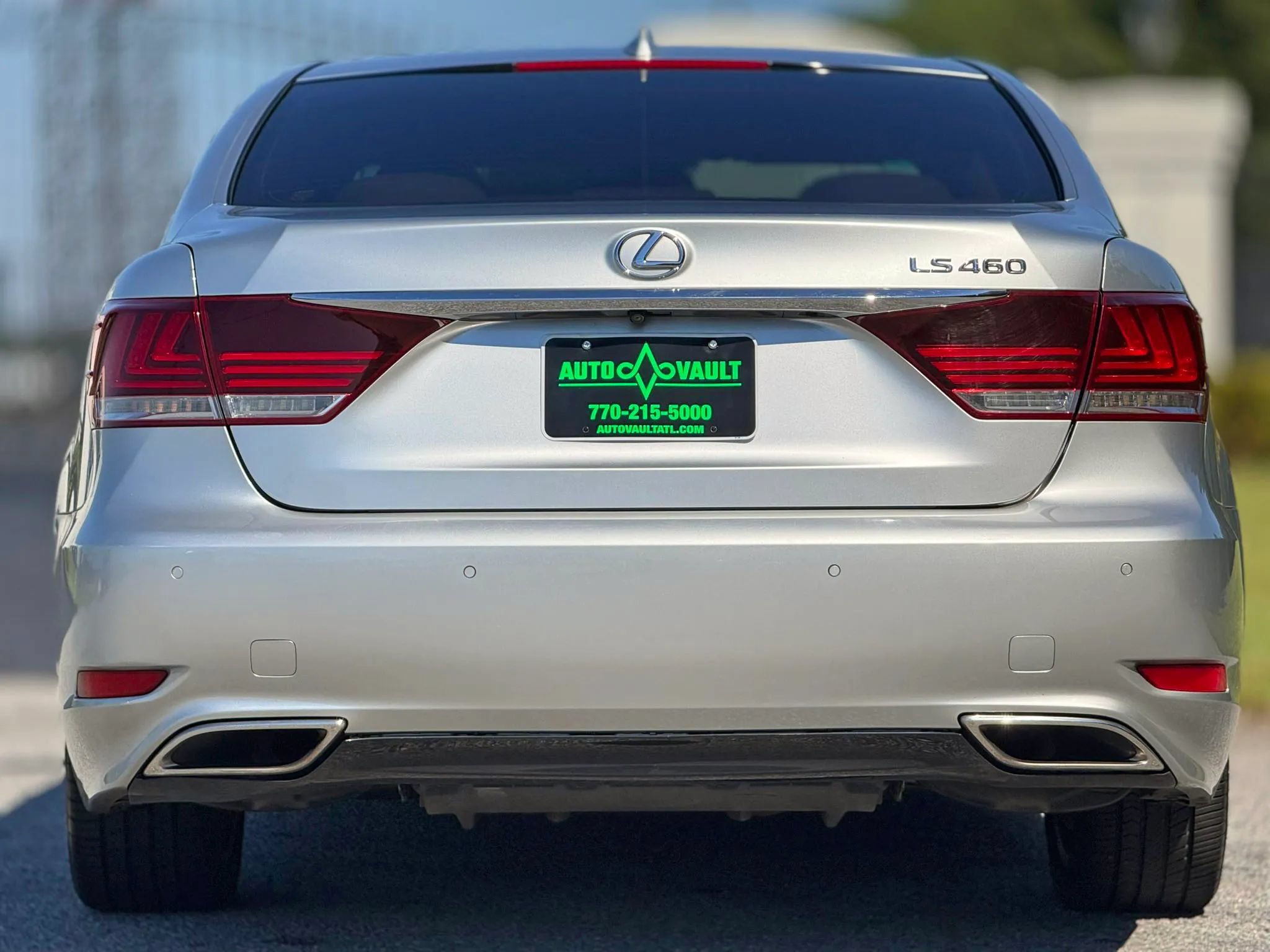 Used 2015 Lexus LS 460 w/ Comfort Package RWD image 10