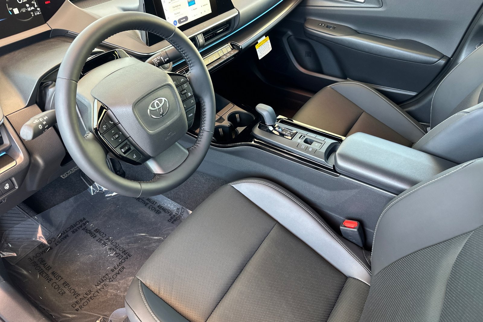 New 2027 Toyota Prius Plug-In Hybrid FWD image 10