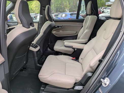 Used 2026 Volvo XC90 T8 Ultra w/ Protection Package Premier AWD/4WD image 17