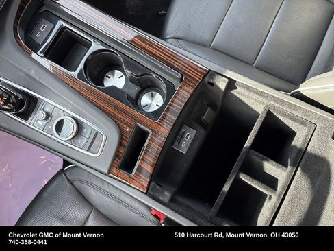 Used 2023 Cadillac Escalade Premium Luxury image 15