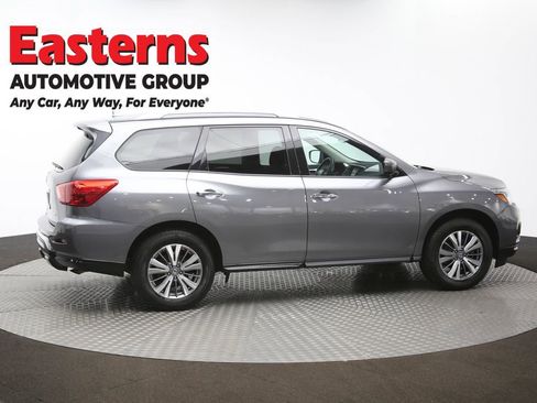 Used 2020 Nissan Pathfinder S image 46