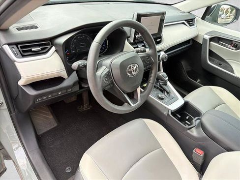 Used 2023 Toyota RAV4 XLE Premium AWD/4WD image 13