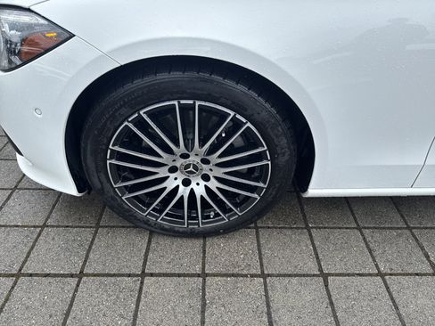 Used 2024 Mercedes-Benz C 300 4MATIC Sedan image 9