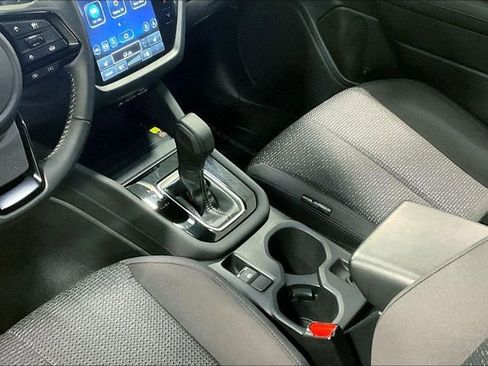 Used 2025 Subaru Forester Premium image 17
