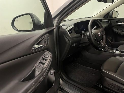 Used 2024 Buick Encore GX Avenir w/ Avenir Convenience Package image 16