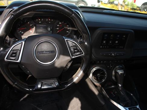 Used 2019 Chevrolet Camaro LT RWD image 17