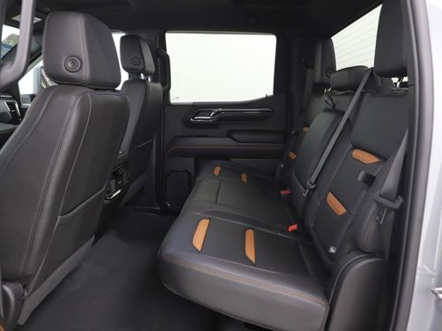 Used 2024 GMC Sierra 1500 AT4 image 16