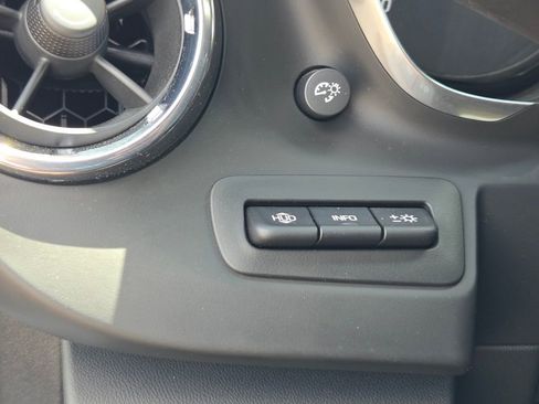 Used 2019 Chevrolet Camaro ZL1 RWD image 27