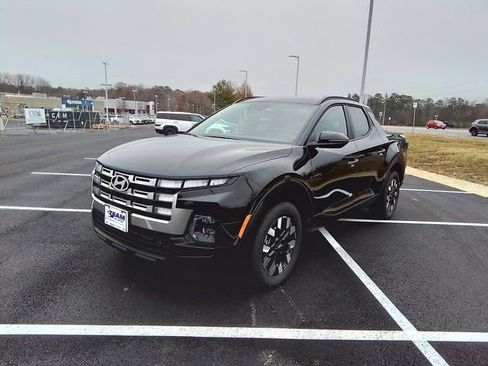 Certified 2025 Hyundai Santa Cruz SEL image 2