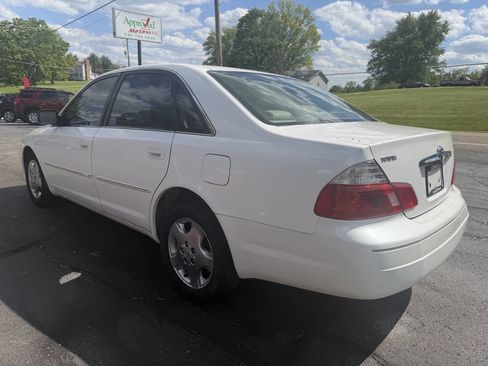 Used 2004 Toyota Avalon XLS FWD image 3