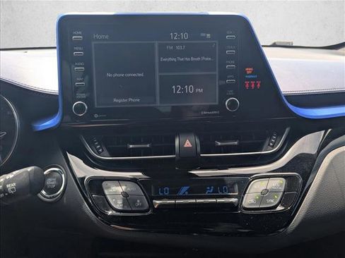 Used 2022 Toyota C-HR XLE FWD image 11
