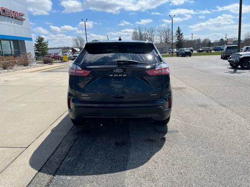 Used 2022 Ford Edge SEL w/ Sport Appearance Package image 4