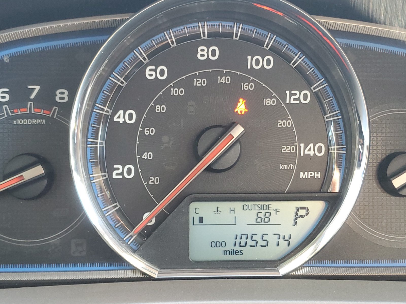 Used 2014 Toyota RAV4 Limited w/ Technology Package AWD/4WD image 26