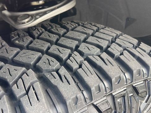 Used 2023 Ford Bronco Big Bend w/ Sasquatch Package AWD/4WD image 10