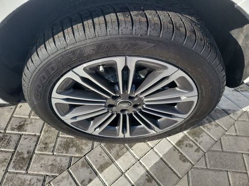 New 2026 Land Rover Range Rover Evoque Dynamic SE AWD/4WD image 14