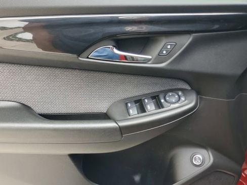 Certified 2024 Chevrolet TrailBlazer LT w/ Convenience Package FWD image 19
