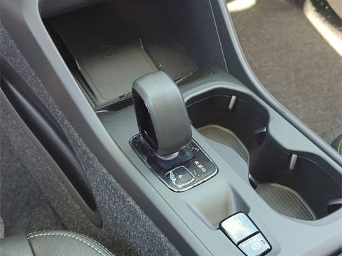 New 2025 Volvo XC40 B5 Core w/ Protection Package Premier image 30