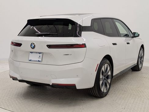 New 2026 BMW iX xDrive45 image 9