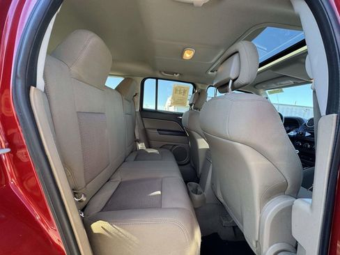 Used 2010 Jeep Patriot Latitude AWD/4WD image 18