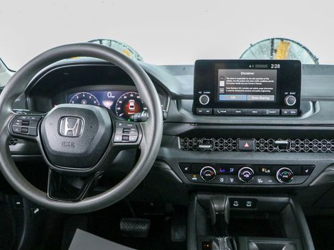 Used 2023 Honda Accord EX image 17