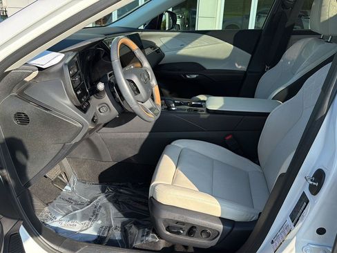 Used 2024 Lexus RX 350 FWD w/ Convenience Package image 10