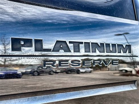 Used 2017 Nissan Titan Platinum Reserve image 19